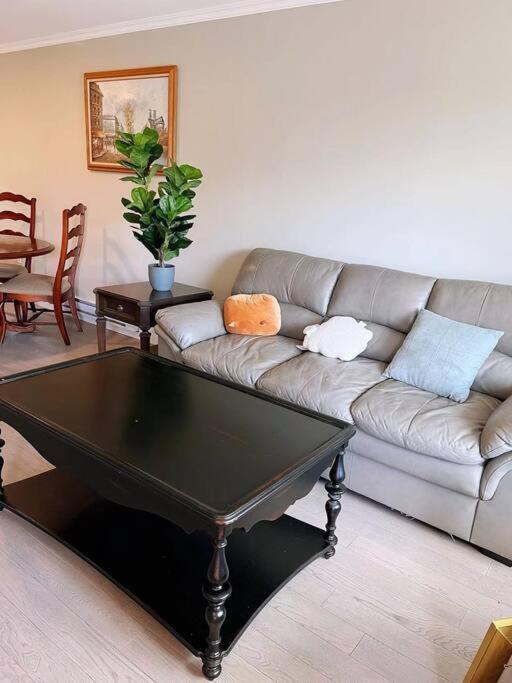 Brand New Luxury 2-Bedroom Townhouse. Duncan Buitenkant foto