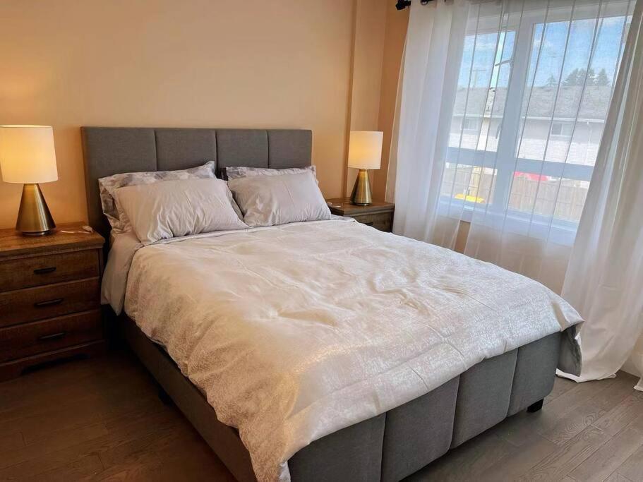 Brand New Luxury 2-Bedroom Townhouse. Duncan Buitenkant foto